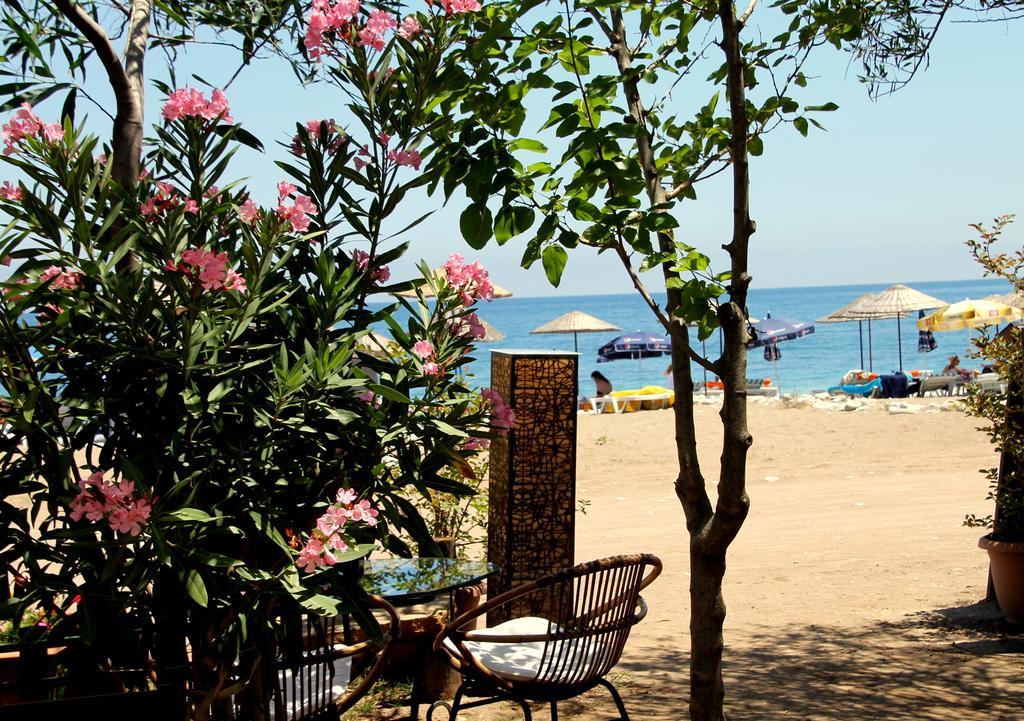Defne Pension Çıralı Esterno foto